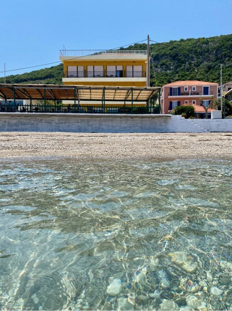 Riviera Hotel Poros  Exteriör bild